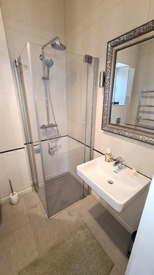 Bajkowy Dom - Apartament Sienkiewicza 5M3 Świnoujście Exteriör bild