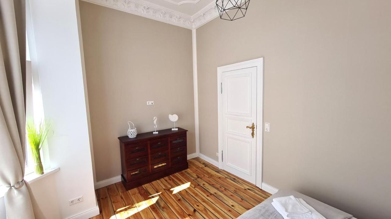 Bajkowy Dom - Apartament Sienkiewicza 5M3 Świnoujście Exteriör bild